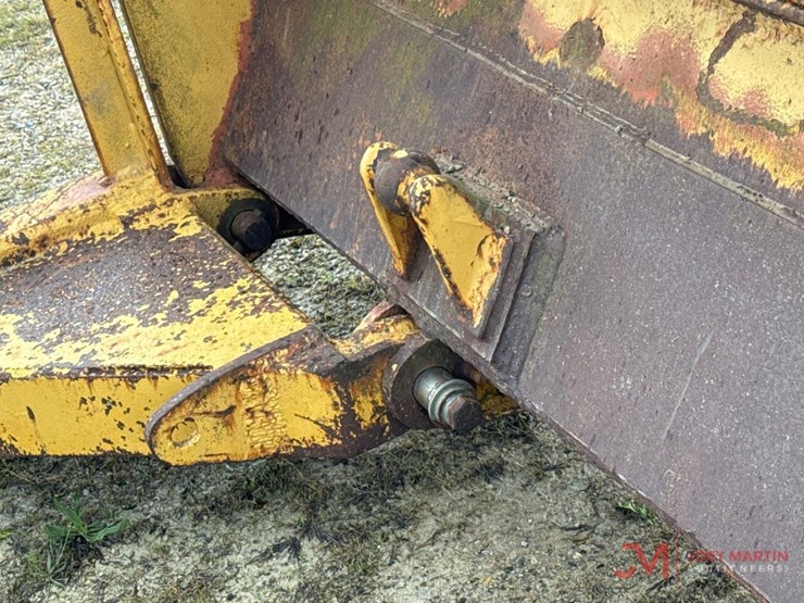 caterpillar-d6c-image-12