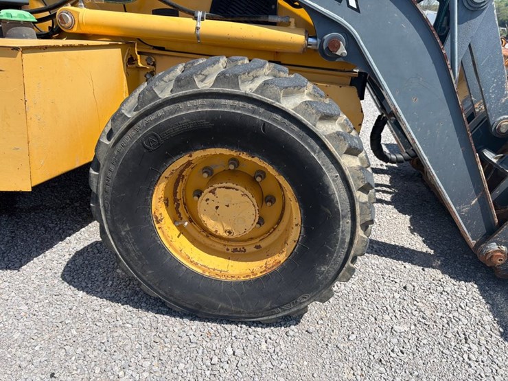2014-deere-410k-image-13