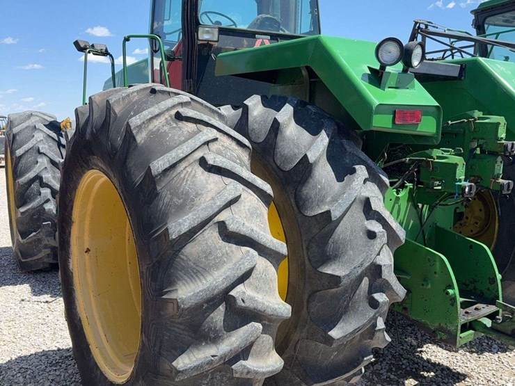 john-deere-8760-image-3