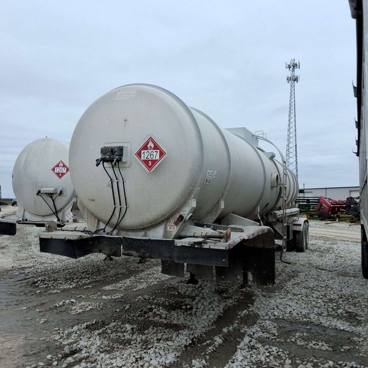 1986 TRAILMASTER TANKER