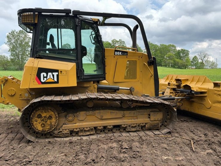 2018-caterpillar-d6k-image-6