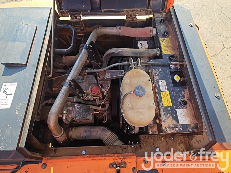 2018-hitachi-zx350-image-32