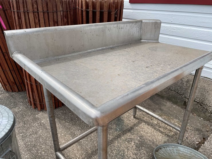 #4186-•-industrial-table-image-3