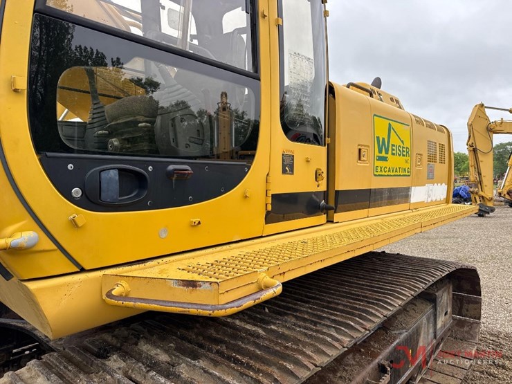 2001-deere-450-lc-image-25