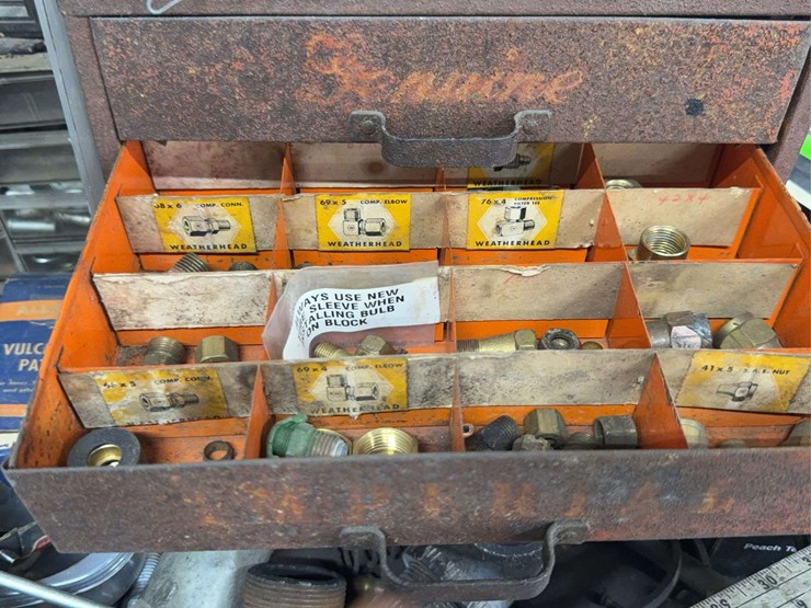 tools,-parts,-and-shop-related-items-image-7