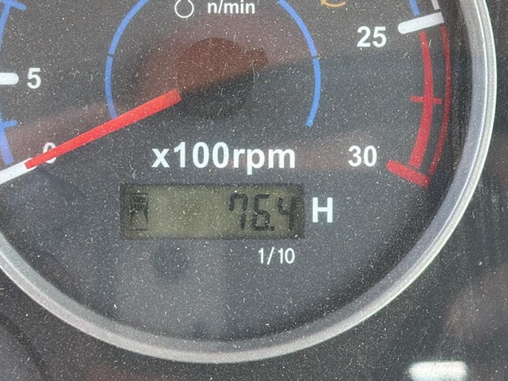 2018-mahindra-9110p-image-10