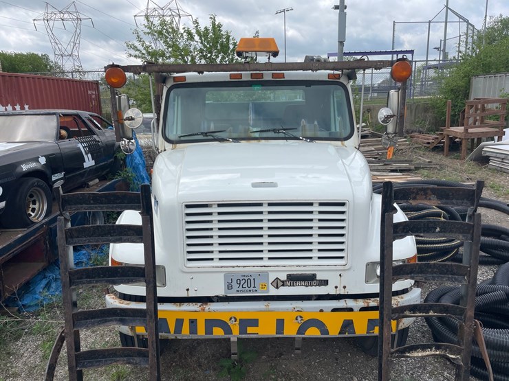 2000-international-4700-image-2