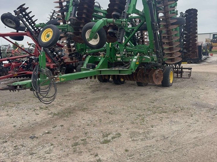 2013-john-deere-2623-image-1