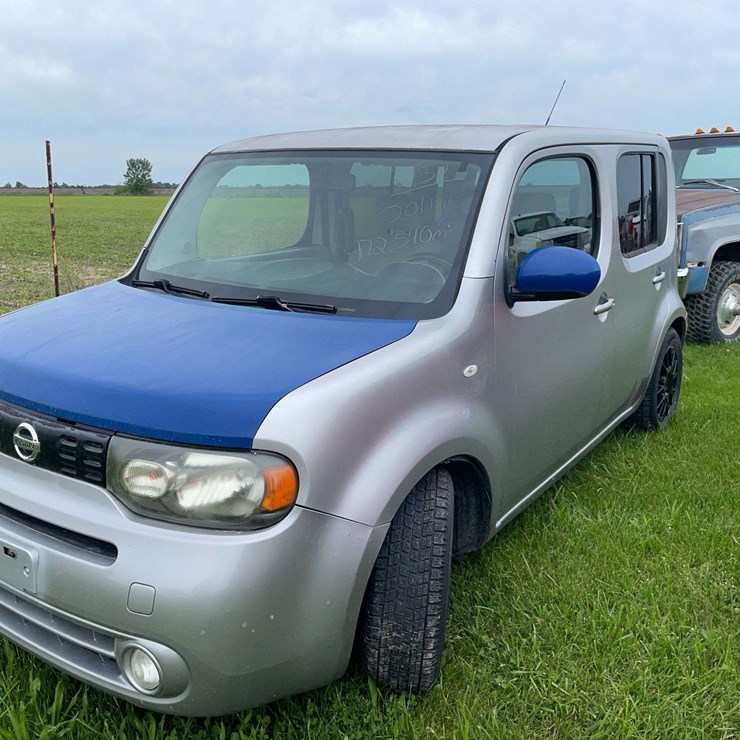2011 NISSAN CUBE