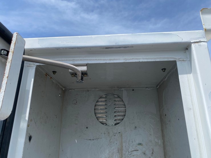 2019-ford-f-450-service-truck-image-43