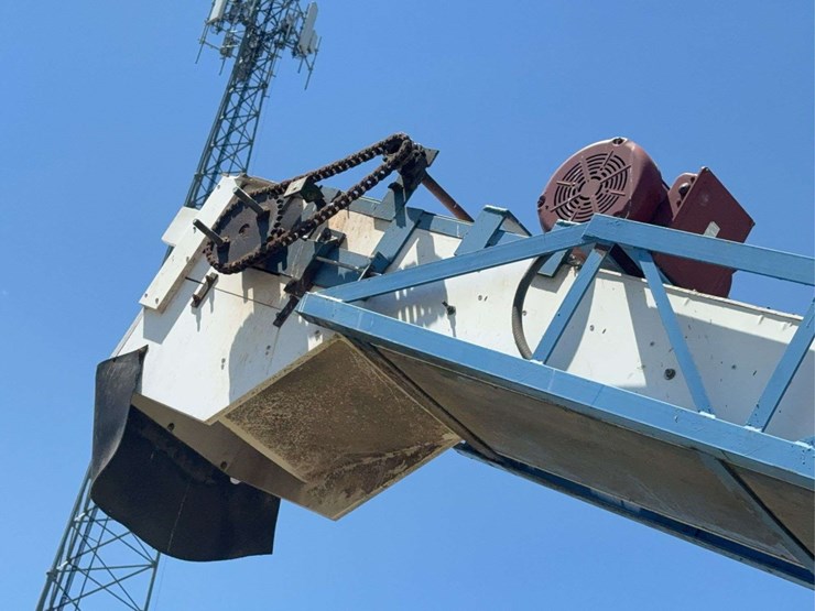 20"-x-30ft-paddle-chain-conveyor,-used-to-load-corn,-with-electric-motor,-single-phase-hookup-image-13