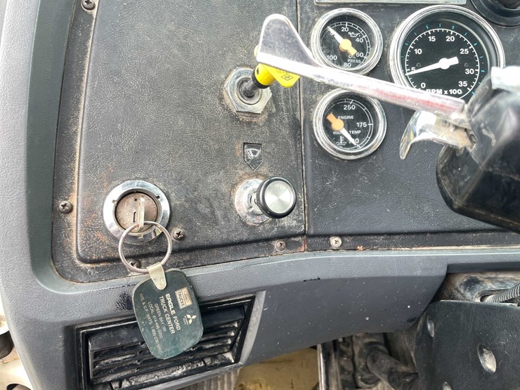 ford-l7000-image-98