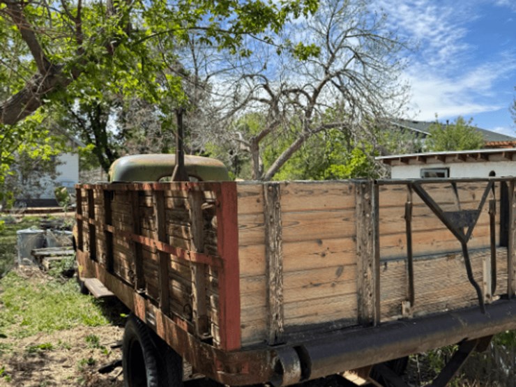 #5008-•-benefit-of-kqed-1949-international-dump-truck*-image-2