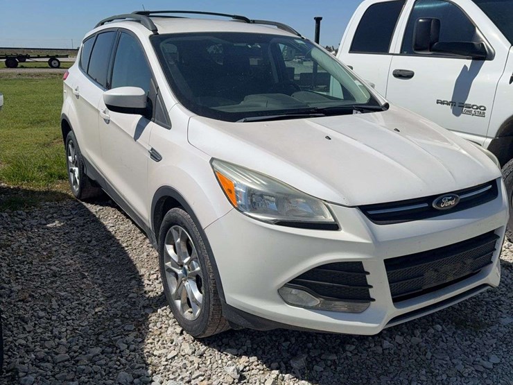 2013-ford-escape-image-1
