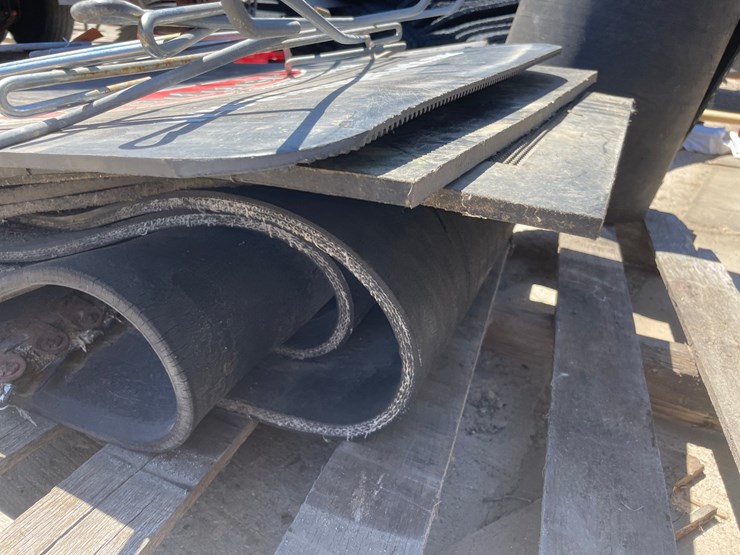 #6081-•-pallet-of-mud-flaps-and-rubber-belting-image-3