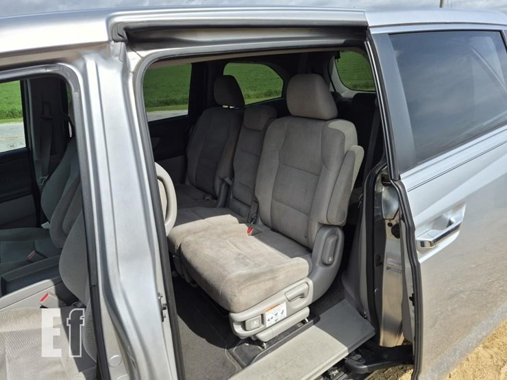 2011-honda-odyssey-image-10