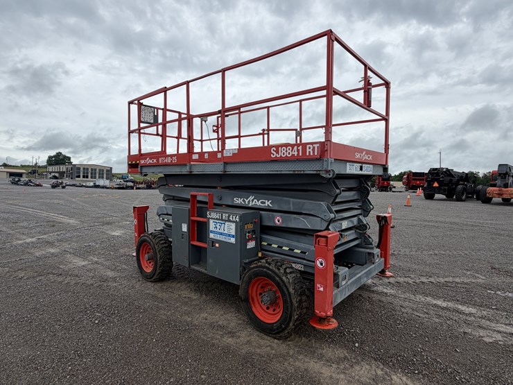skyjack-sj8841rt-image-4