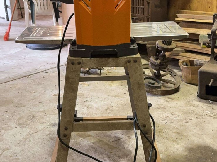 ridgid-r4331-planer-with-rolling-stand-image-5