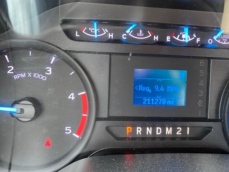 2019-ford-f-450-service-truck-image-54