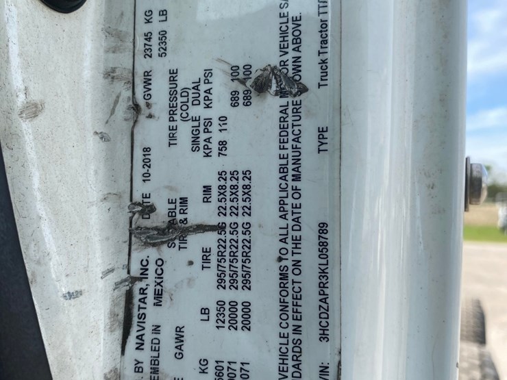 2019-international-lt625-day-cab-semi-tractor-image-73