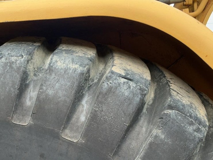 caterpillar-621-image-95