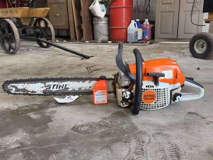 stihl-ms-291-chainsaw-with-stihl-2-cycle-engine-oil-image-2