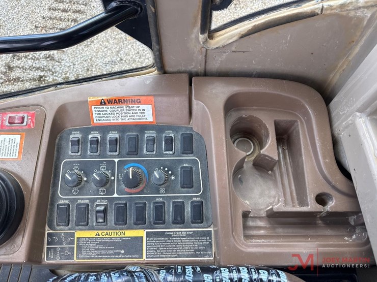2000-deere-544h-image-25
