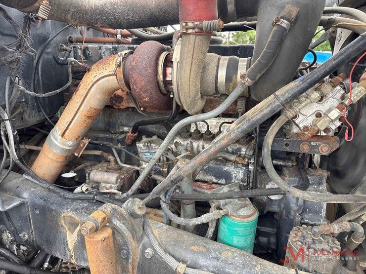 1988-mack-rd688s-image-24