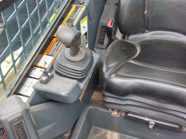 2017-deere-333g-image-16