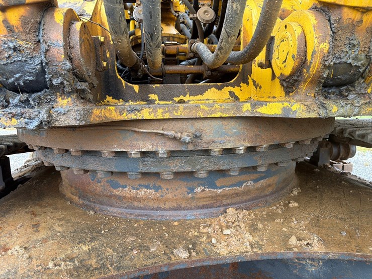 komatsu-pc360-lc-10-image-14