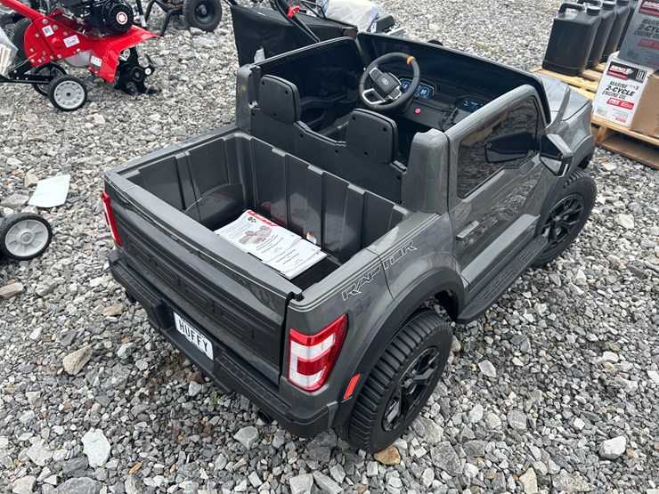 ford-f150-raptor-image-2