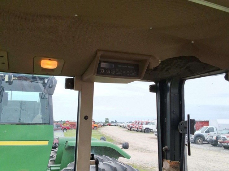 john-deere-6400-image-19