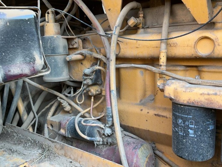 1990-john-deere-640d-image-13