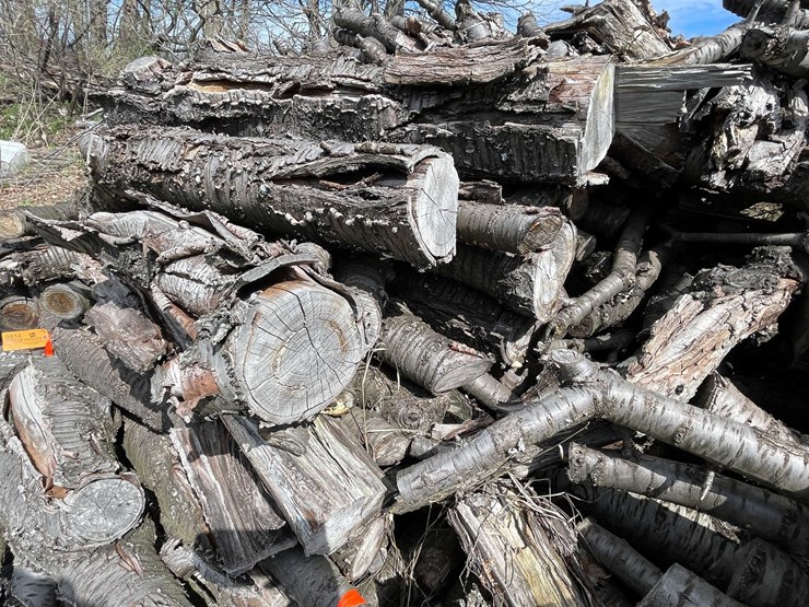 #5515-•-door-county-cherry-wood-image-4