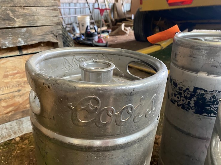 #3599-•-(3)-kegs-image-7