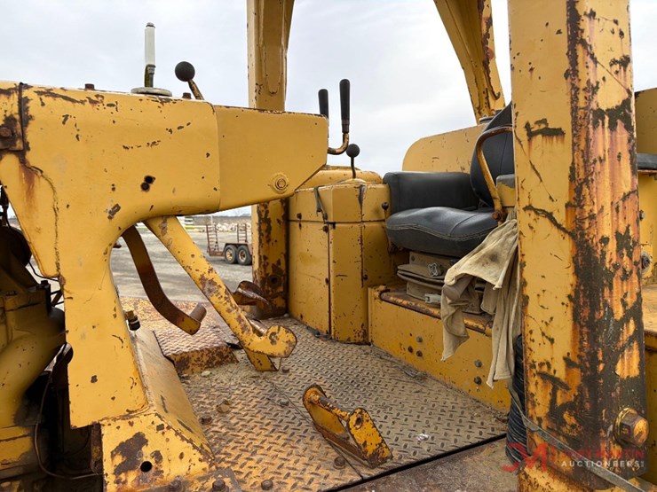 caterpillar-d7g-image-14
