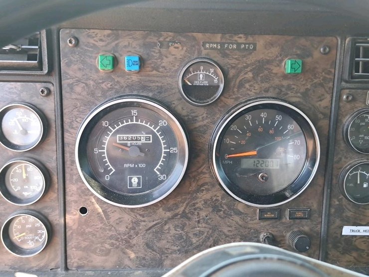1997-kenworth-t800-image-12