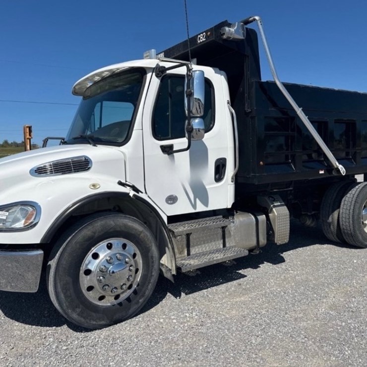 2020 FREIGHTLINER M2 106