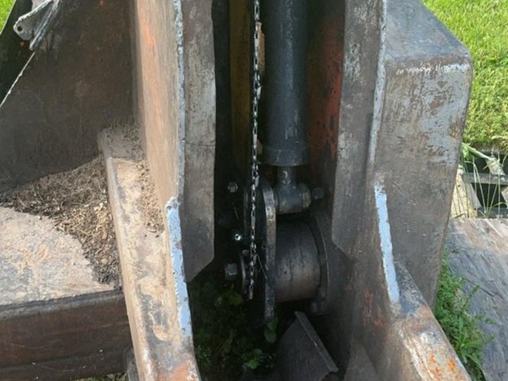 #157-•-ctr-bucksaw-image-12