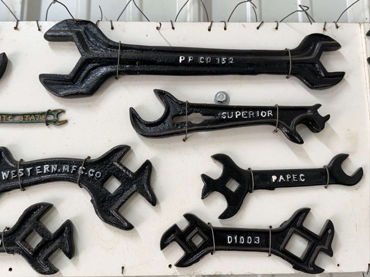 assorted-cast-iron-tools-and-wrenches-image-9