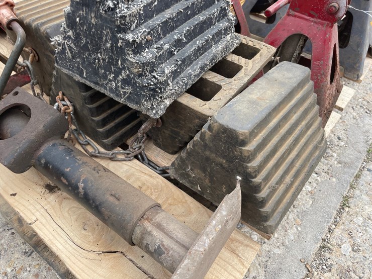 #6042-•-trailer-jack-and-wheel-schock's-image-4