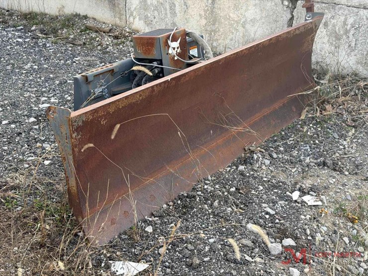 bobcat-90"-4-way-hydraulic-dozer-blade-image-2