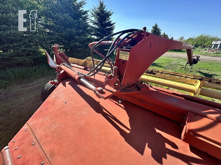 new-holland-116-image-13