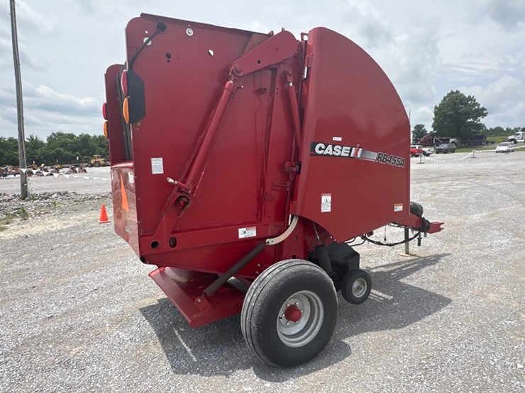 2016-case-ih-rb455a-image-4