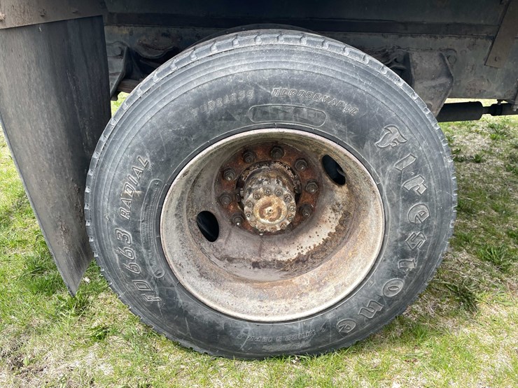 ford-l7000-image-15