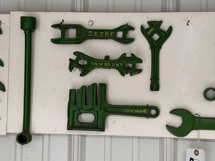 john-deere-and-van-brunt-wrenches-image-2