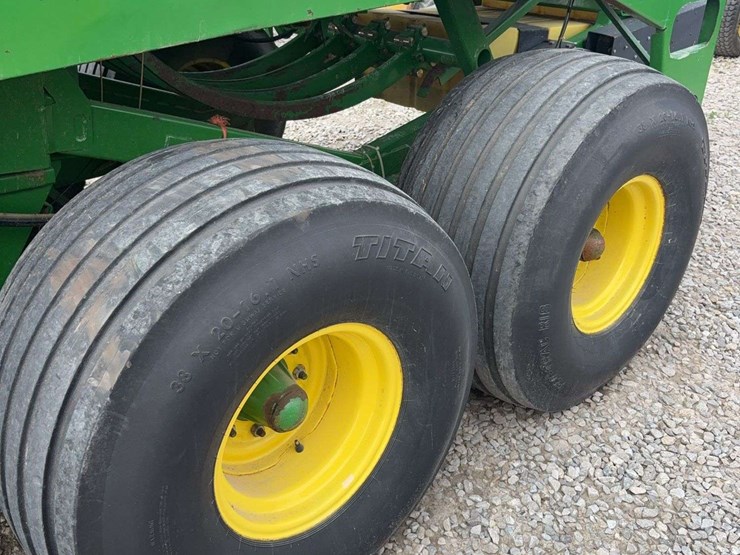 john-deere-100-image-23