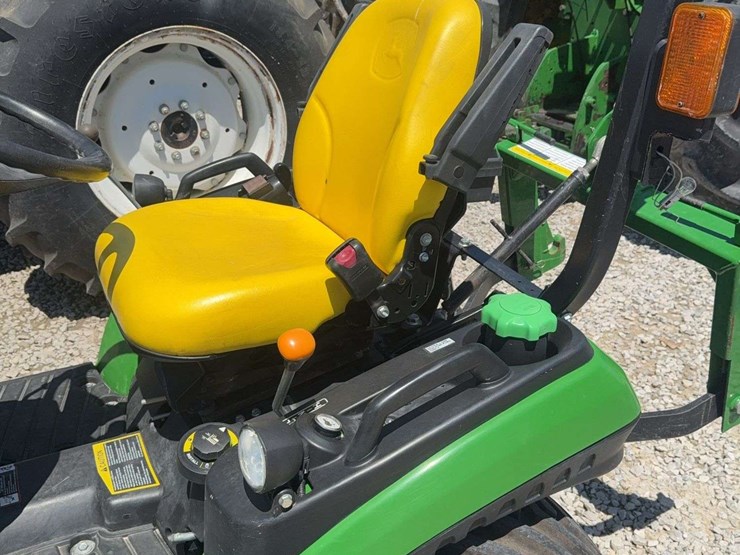 john-deere-1025r-image-5