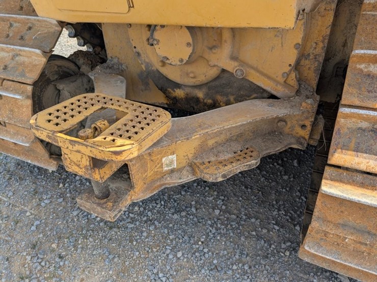 2001-caterpillar-d5m-xl-image-13