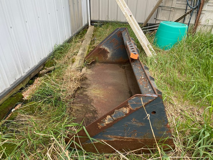 #3564-•-universal-mount-bucket-image-2